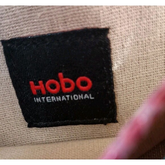 HOBO INTERNATIONAL Leather Wristlet Wallet Tropical Reptile Print - Picture 9 of 16